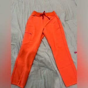 FIGS straight leg scrub pants! High waisted, great condition!